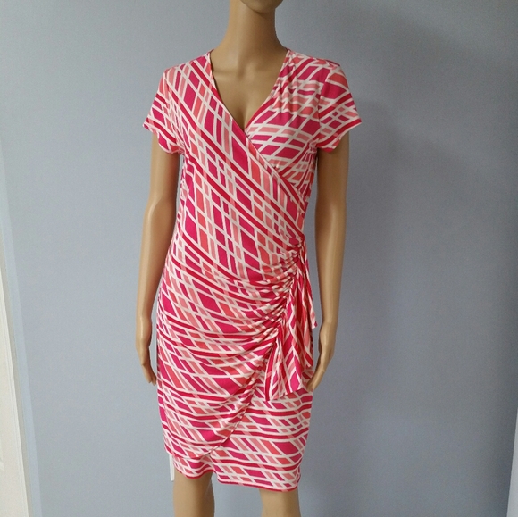 New York & Company Dresses & Skirts - New York and Company wrap dress. Size Medium
